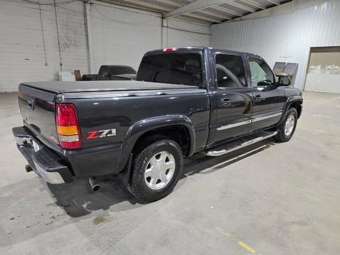 Used 2005 GMC Sierra 1500 SLE w/ Off-Road Package image 14