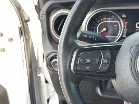 Used 2019 Jeep Wrangler Sport image 32