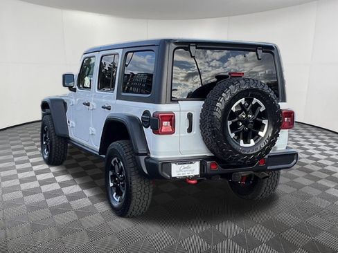 Used 2025 Jeep Wrangler Unlimited Rubicon AWD/4WD image 4