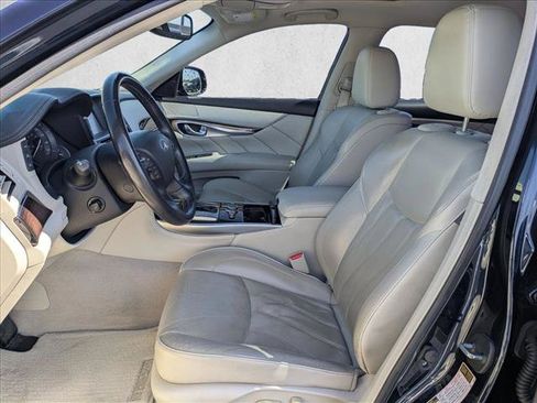 Used 2015 INFINITI Q70 L 3.7 w/ Deluxe Touring Package RWD image 17