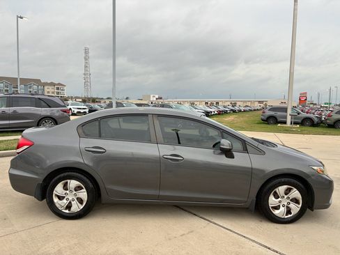 Used 2013 Honda Civic LX image 9
