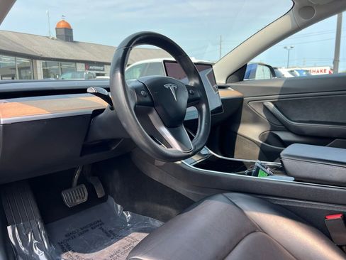 Used 2018 Tesla Model 3 Long Range image 2