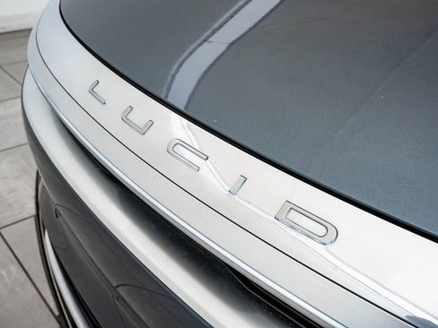 Used 2024 Lucid Air Touring AWD/4WD image 3