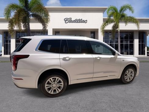 Certified 2023 Cadillac XT6 Luxury FWD image 15