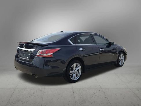 Used 2015 Nissan Altima 2.5 SV FWD image 6