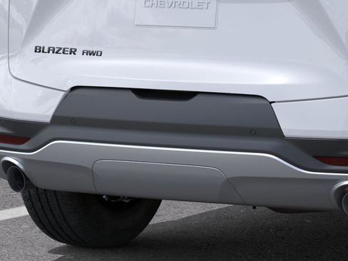 New 2026 Chevrolet Blazer LT w/ Convenience Package AWD/4WD image 38