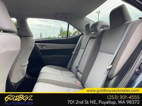 Used 2017 Toyota Corolla LE w/ Carpet Mat Package (TMS) FWD image 18
