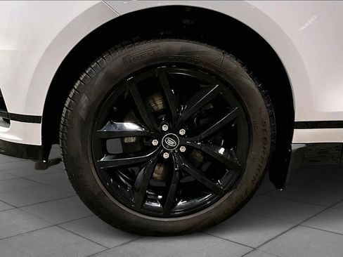 Used 2024 Land Rover Range Rover Velar Dynamic SE image 10