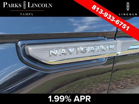 Used 2024 Lincoln Navigator Reserve AWD/4WD image 13