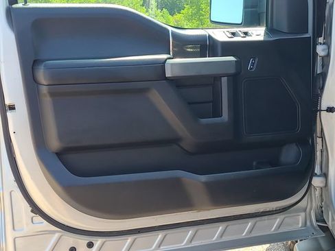 Used 2018 Ford F150 XLT w/ Equipment Group 302A Luxury AWD/4WD image 11