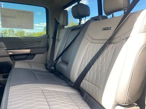 New 2026 Ford F350 Platinum w/ Platinum Plus Package AWD/4WD image 17