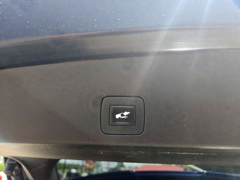 Used 2022 Buick Encore GX Essence w/ Advanced Technology Package FWD image 13