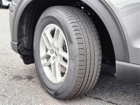 New 2026 Ford Explorer Active image 32