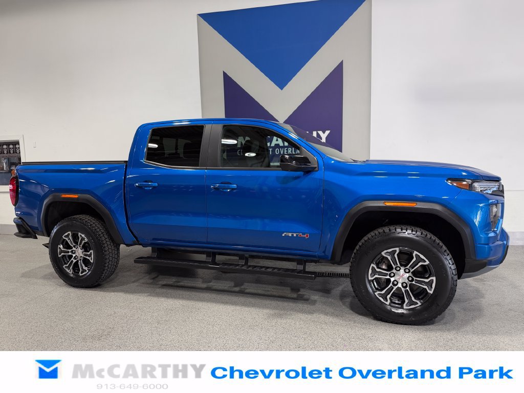 Used 2023 GMC Canyon AT4 w/ AT4 Premium Package AWD/4WD image 3