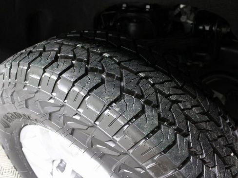 Used 2024 GMC Sierra 2500 Pro image 7