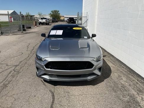 Used 2021 Ford Mustang GT Premium w/ Equipment Group 401A image 5