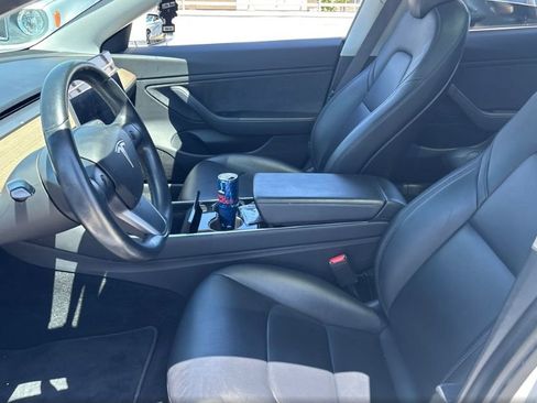 Used 2018 Tesla Model 3 Long Range RWD image 5