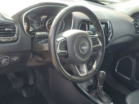 Certified 2019 Jeep Compass Limited image 11