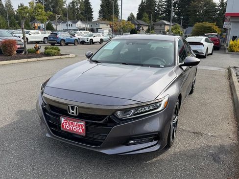 Used 2019 Honda Accord Sport image 4