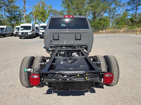 New 2026 RAM 3500 Tradesman w/ Chrome Appearance Group A AWD/4WD image 5
