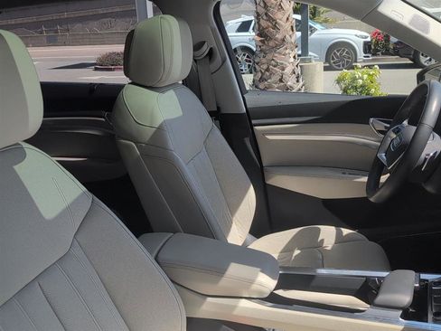 Used 2024 Audi Q8 e-tron Prestige w/ Prestige Package image 12