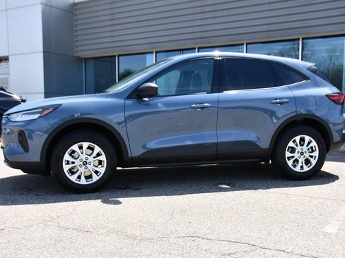 New 2026 Ford Escape Active w/ Cold Weather Package AWD/4WD image 2