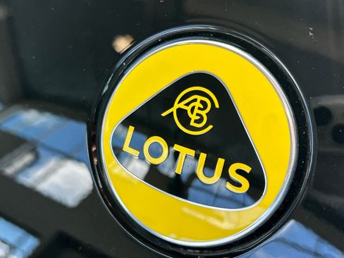 Used 2025 Lotus Emira RWD image 30