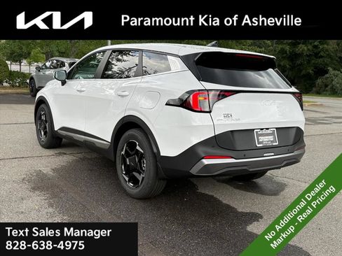 New 2026 Kia Sportage EX FWD image 4