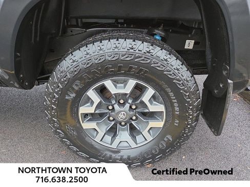 Used 2023 Toyota Tacoma TRD Off-Road image 13