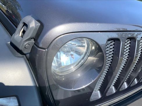 Used 2018 Jeep Wrangler Unlimited Sport S AWD/4WD image 26