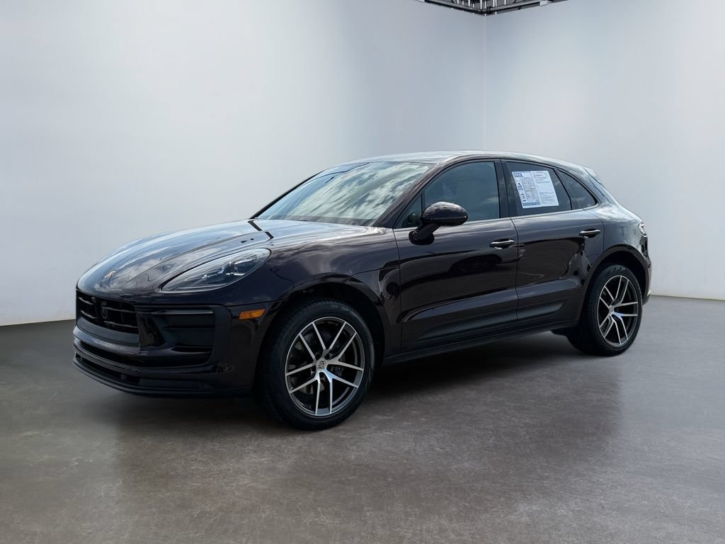 Used 2024 Porsche Macan w/ Premium Plus Package AWD/4WD image 7