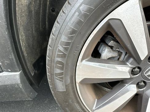 Used 2023 Honda Pilot Elite image 12
