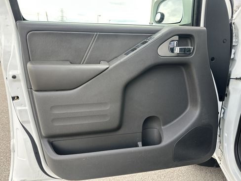 Used 2018 Nissan Frontier PRO-4X w/ Pro-4x Luxury Package image 9