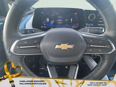 Certified 2025 Chevrolet Equinox EV LT image 26