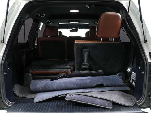 Used 2021 Toyota Land Cruiser image 31