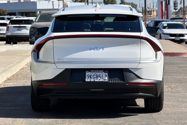 Certified 2023 Kia EV6 Light RWD image 7