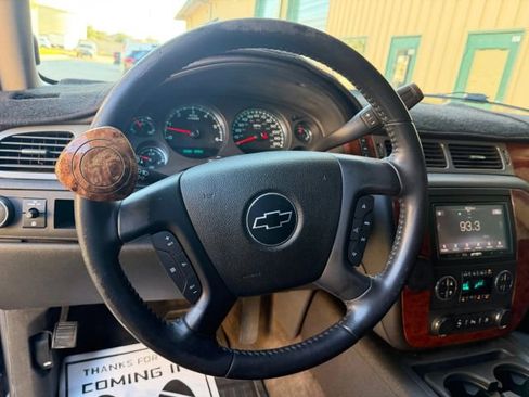 Used 2010 Chevrolet Avalanche LT w/ Regional Value Package image 22