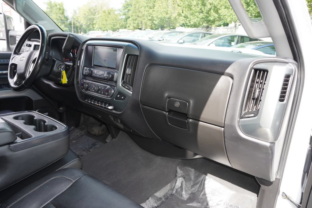 Used 2019 Chevrolet Silverado 2500 LTZ w/ Duramax Plus Package AWD/4WD image 46
