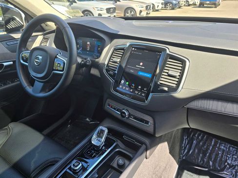 Certified 2023 Volvo XC90 T8 Ultimate AWD/4WD image 11