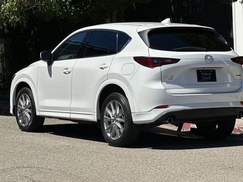 Used 2024 MAZDA CX-5 AWD 2.5 S w/ Premium Plus Pkg image 3