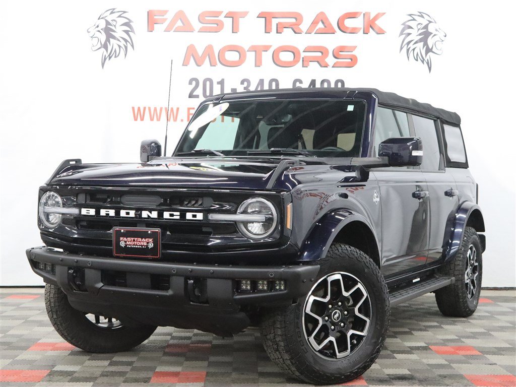 Used 2021 Ford Bronco Outer Banks AWD/4WD image 2