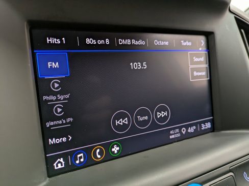 Used 2022 GMC Terrain SLE w/ Driver Convenience Package image 11