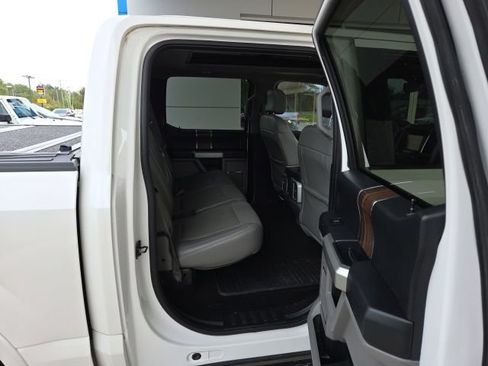 Used 2015 Ford F150 Lariat w/ Equipment Group 502A Luxury AWD/4WD image 64
