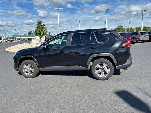 Used 2025 Toyota RAV4 XLE AWD/4WD image 13