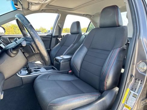 Used 2017 Toyota Camry SE FWD image 11