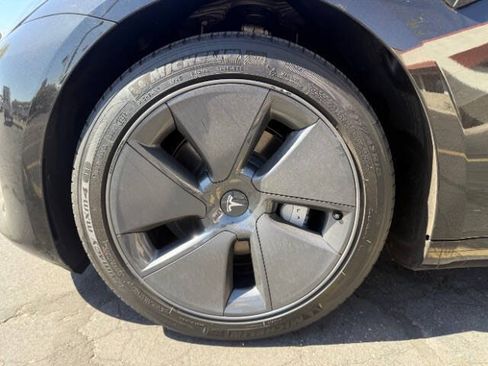 Used 2023 Tesla Model 3 Standard Range RWD image 9