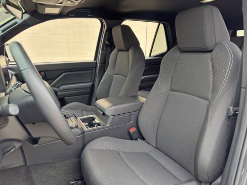 Used 2025 Toyota 4Runner SR5 RWD image 36