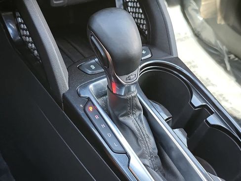 Used 2024 Chevrolet TrailBlazer LT w/ LT Cold Weather Package image 21