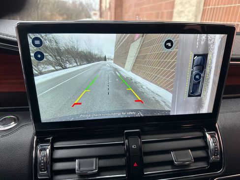 Used 2024 Lincoln Navigator L 4WD image 17