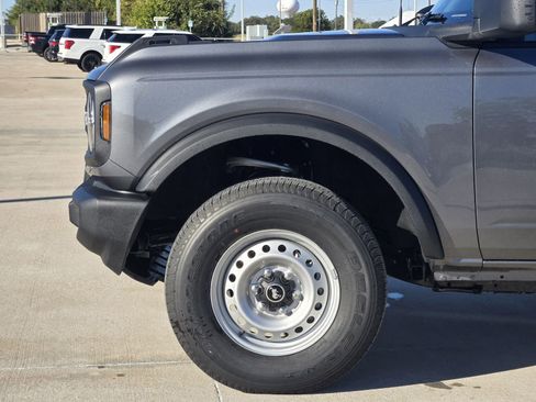 New 2025 Ford Bronco 4-Door AWD/4WD image 9